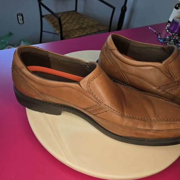 Men's Brown Leather Loafers - Picture 8 of 12